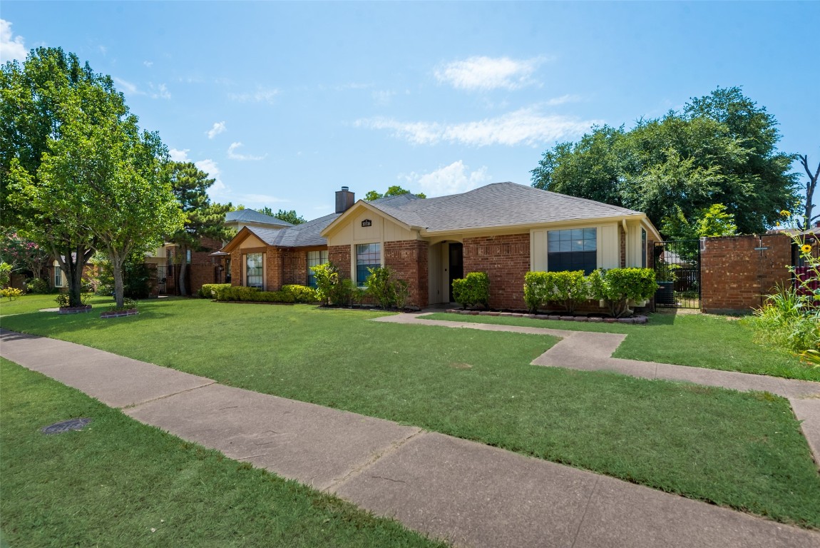 10316 Hillhouse Lane Dallas TX 75227