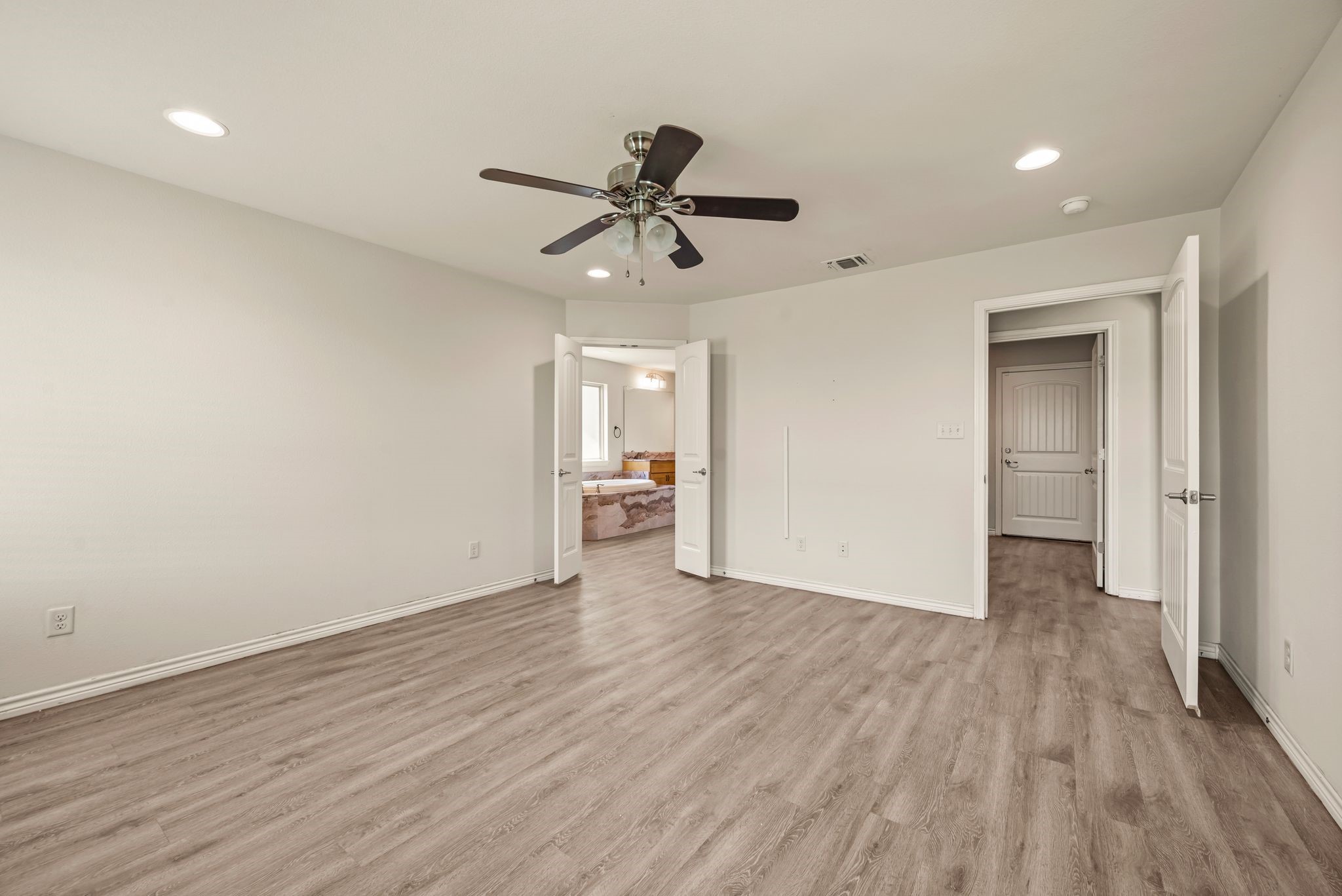 3201 White Horse Drive Granbury TX 76049