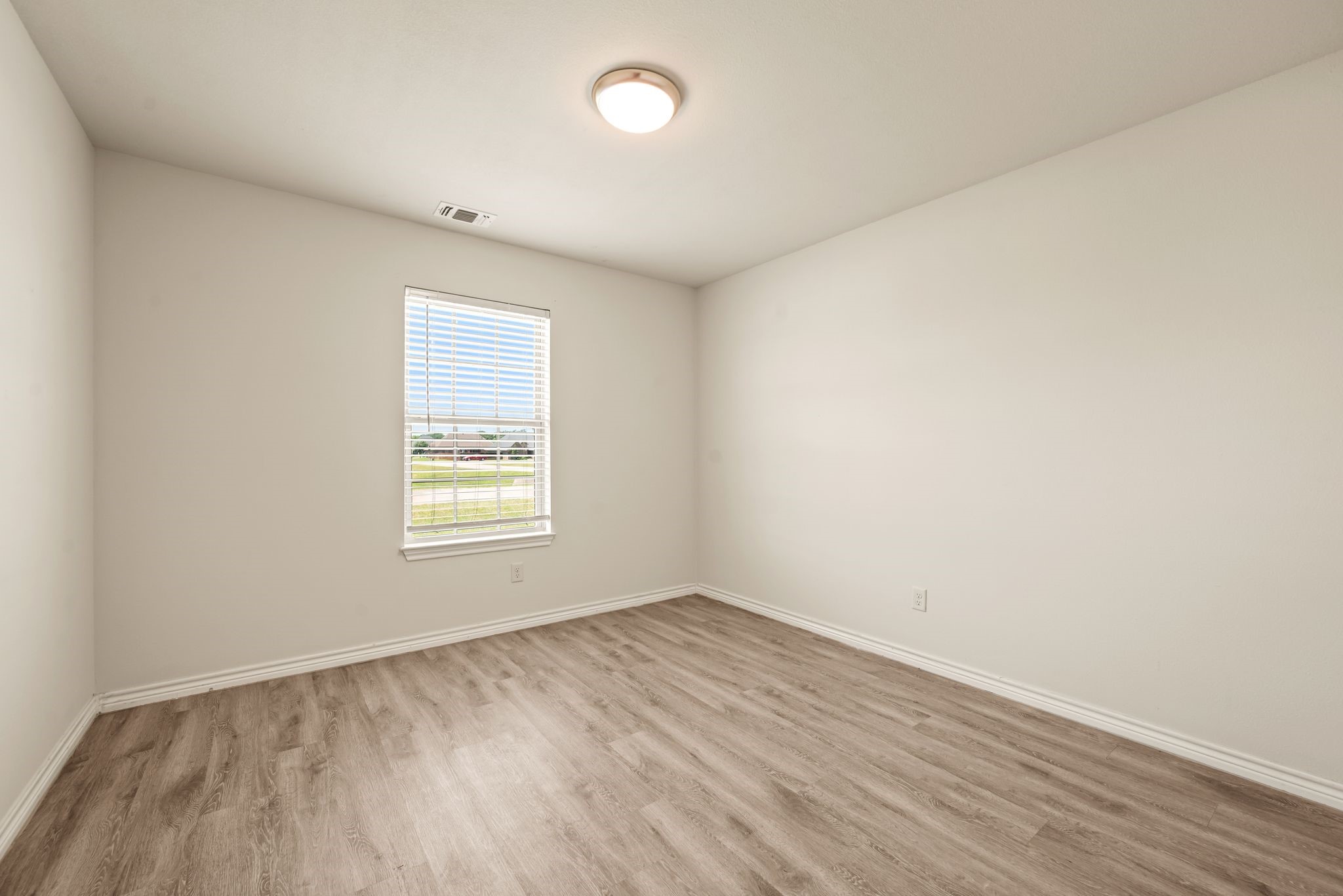3201 White Horse Drive Granbury TX 76049