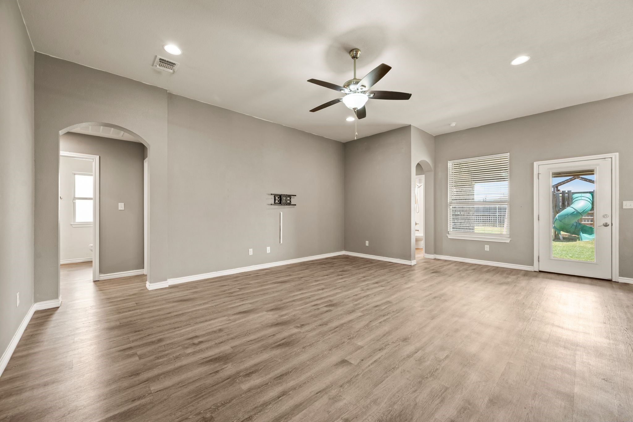 3201 White Horse Drive Granbury TX 76049