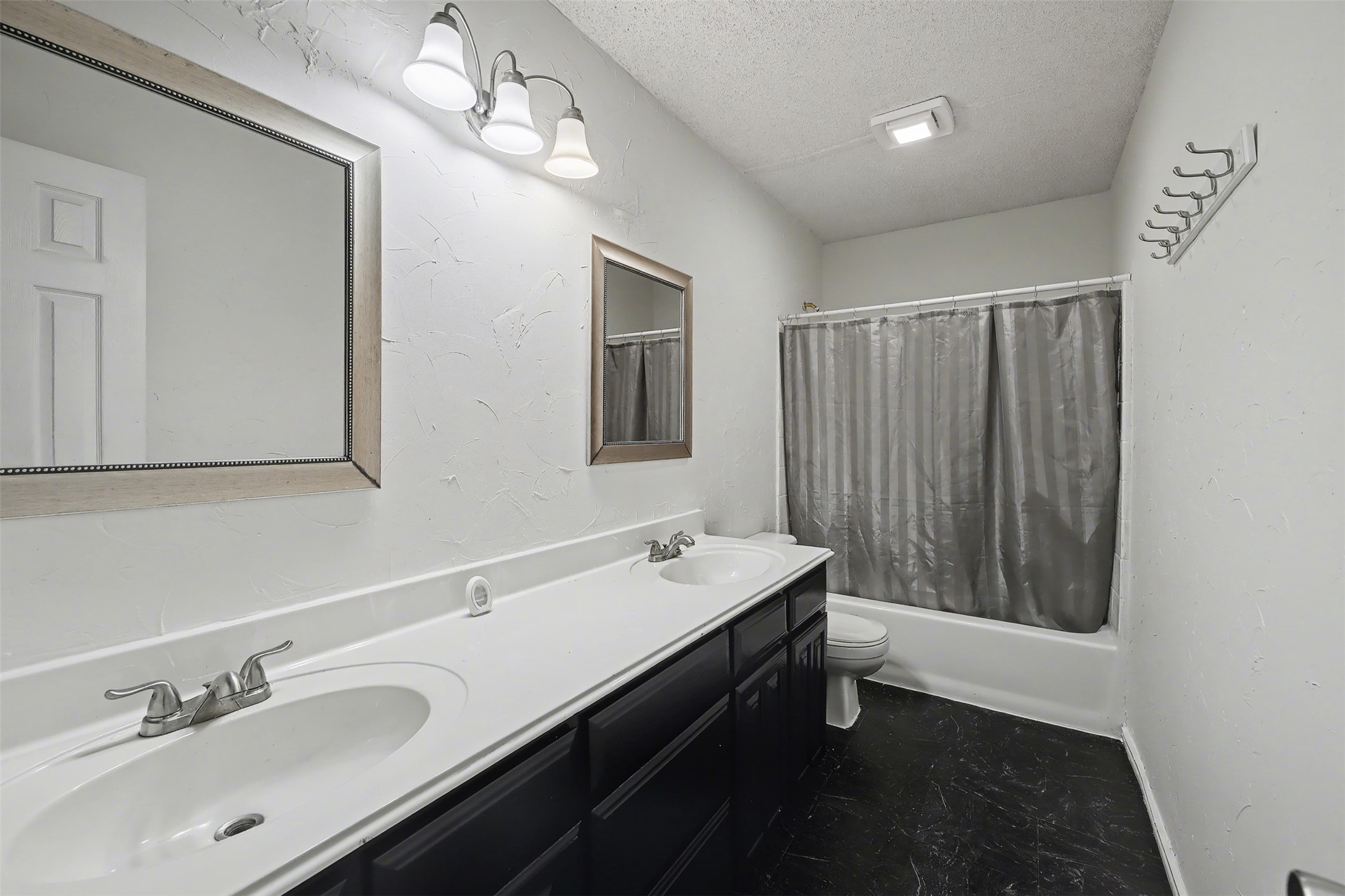 9040 Tyne Trail Fort Worth TX 76118