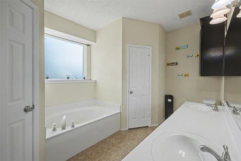 9040 Tyne Trail Fort Worth TX 76118