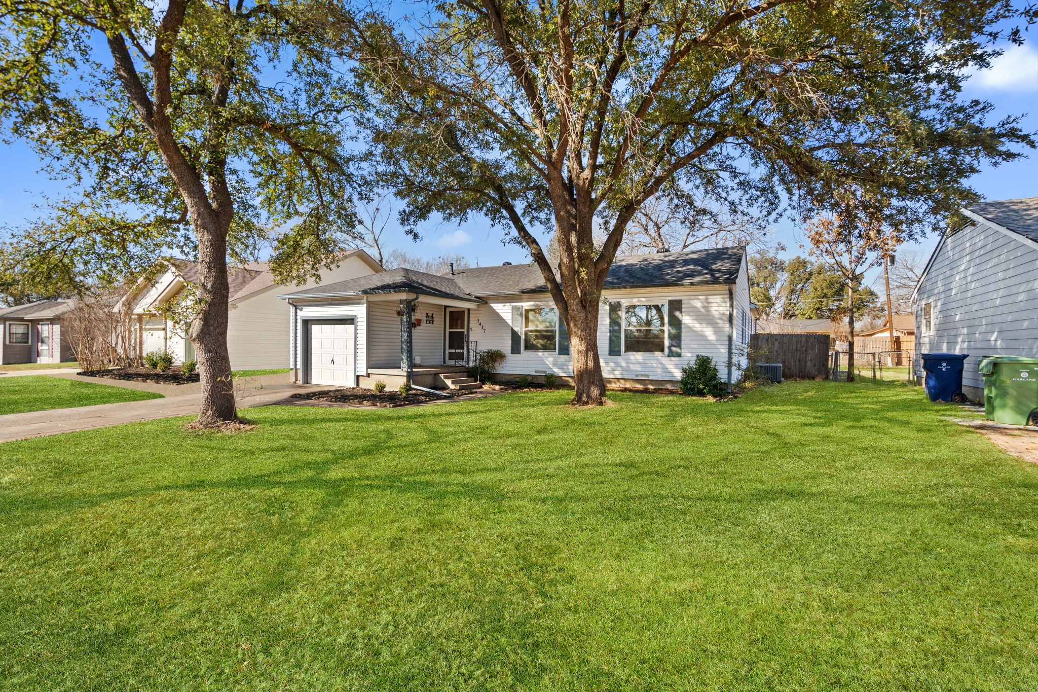 1437 Nash Street Garland TX 75042