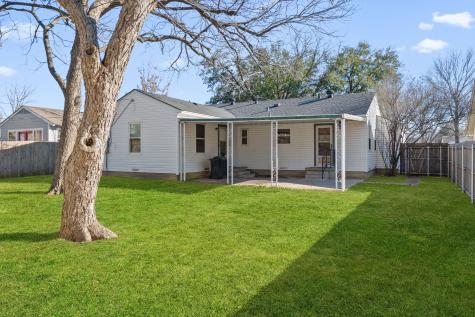 1437 Nash Street Garland TX 75042