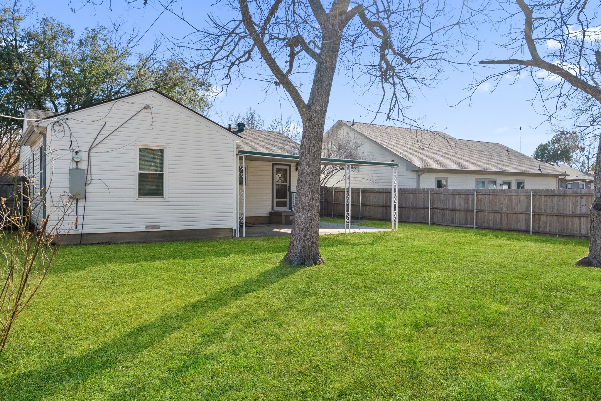1437 Nash Street Garland TX 75042