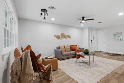 8516 La Jolla Court Benbrook TX 76116