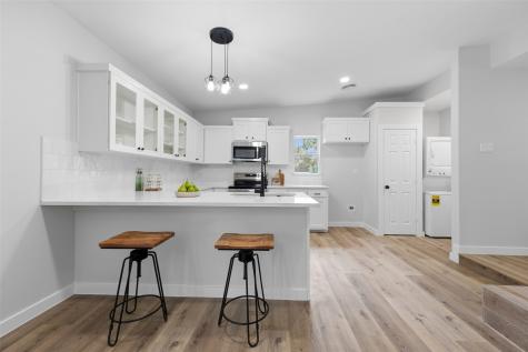 8516 La Jolla Court Benbrook TX 76116