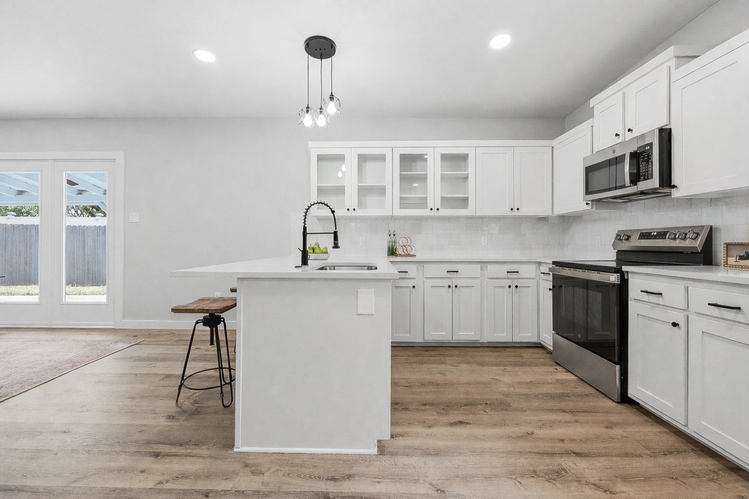8516 La Jolla Court Benbrook TX 76116