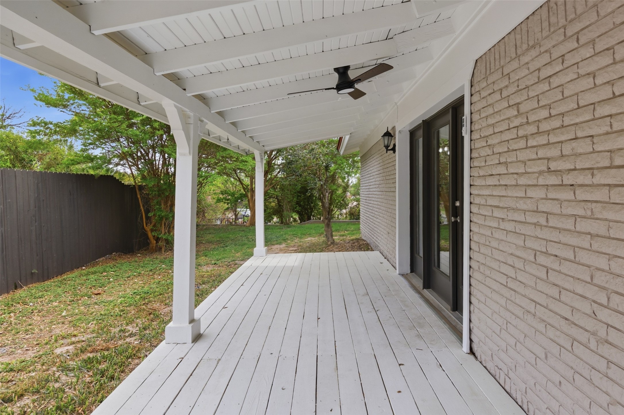8516 La Jolla Court Benbrook TX 76116
