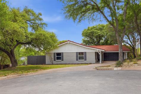 8516 La Jolla Court Benbrook TX 76116