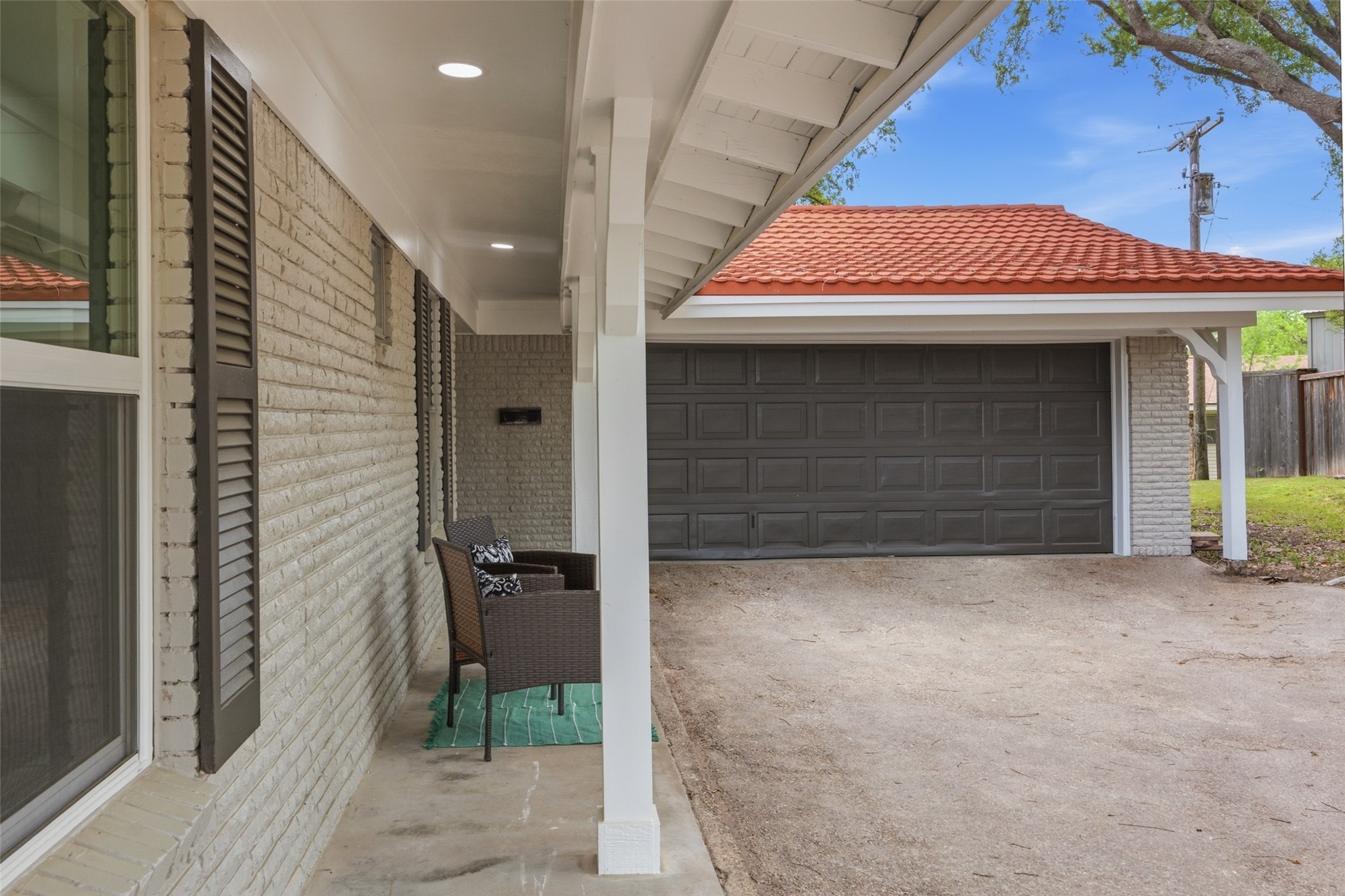 8516 La Jolla Court Benbrook TX 76116