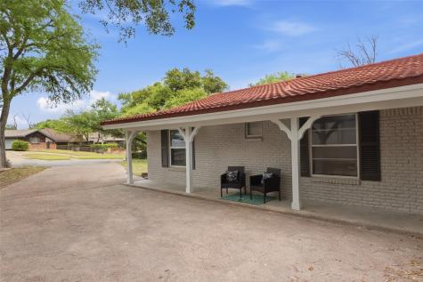 8516 La Jolla Court Benbrook TX 76116