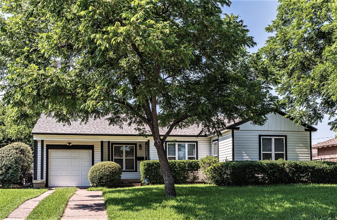 3455 Manana Drive Dallas TX 75220