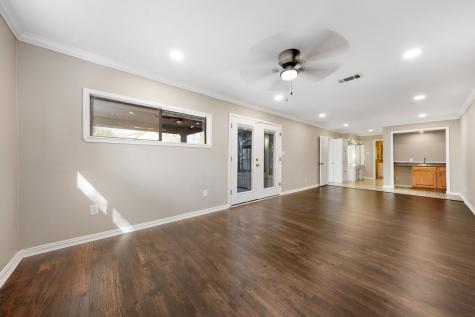 501 Tanglewood Drive S Irving TX 75061