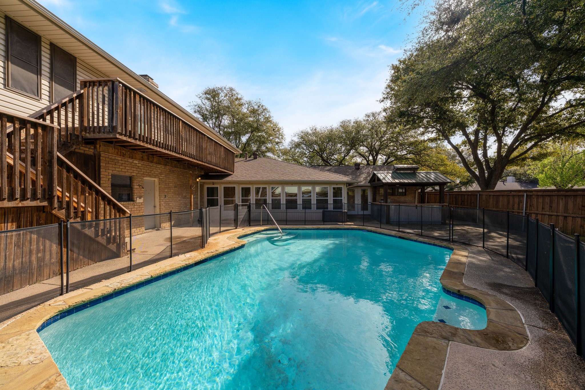 501 Tanglewood Drive S Irving TX 75061