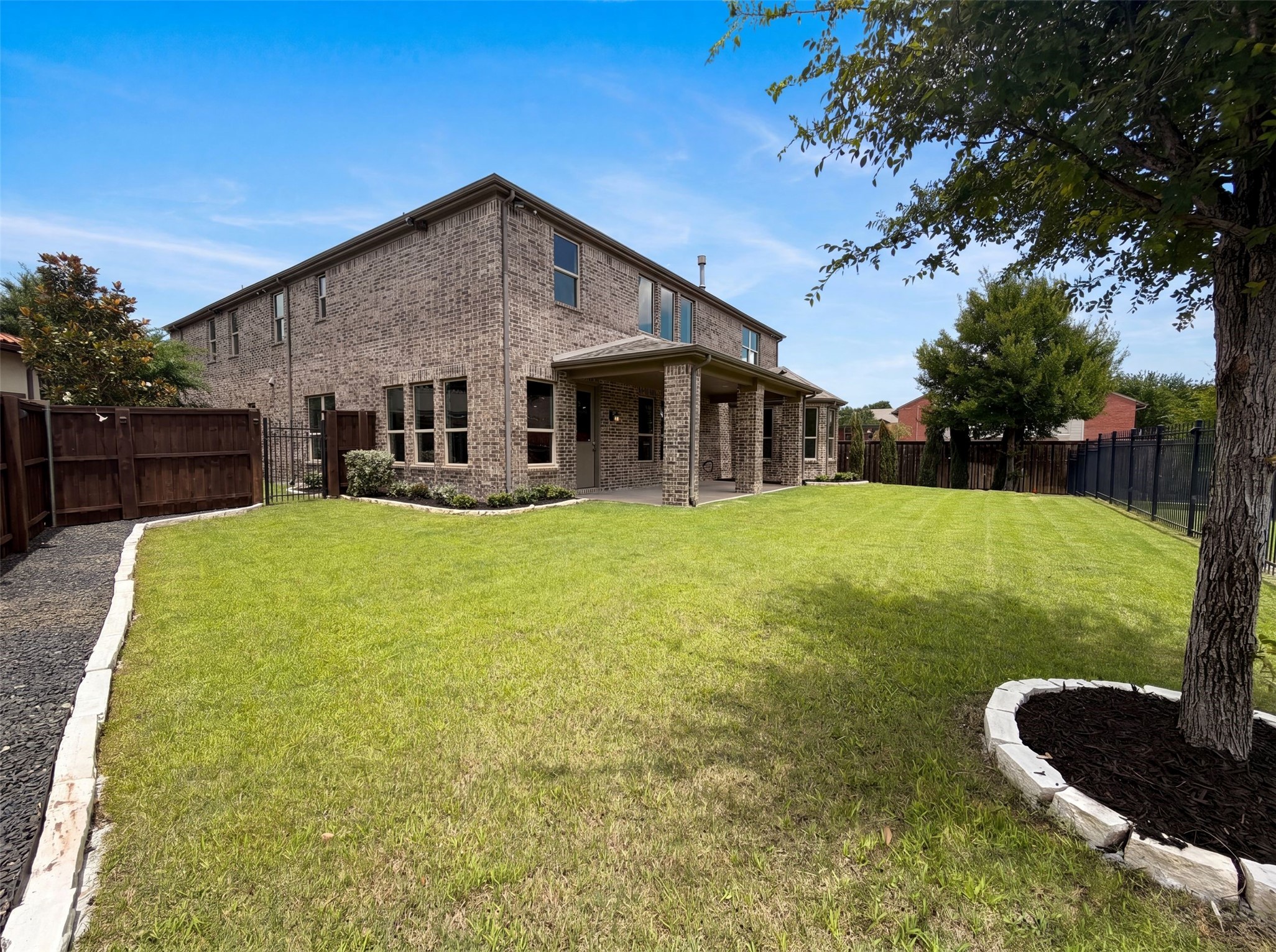 7221 Durand Drive Irving TX 75063
