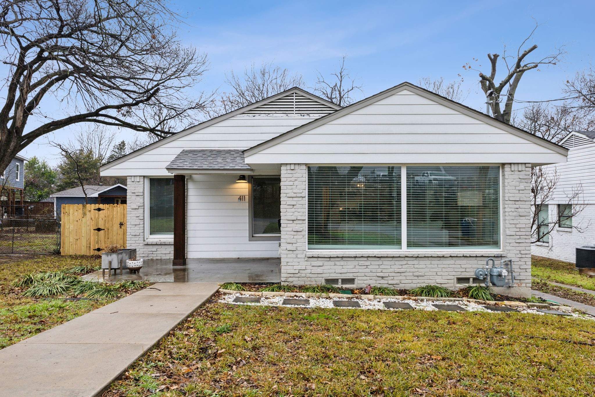 411 N Cavender Street Dallas TX 75211