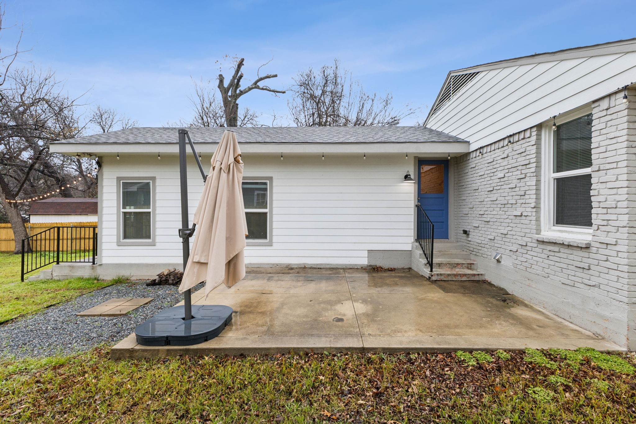 411 N Cavender Street Dallas TX 75211