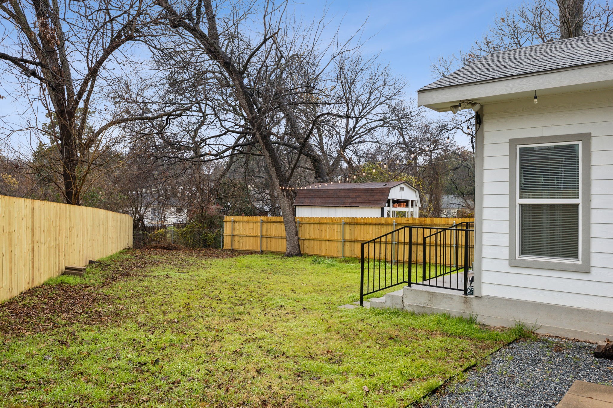 411 N Cavender Street Dallas TX 75211