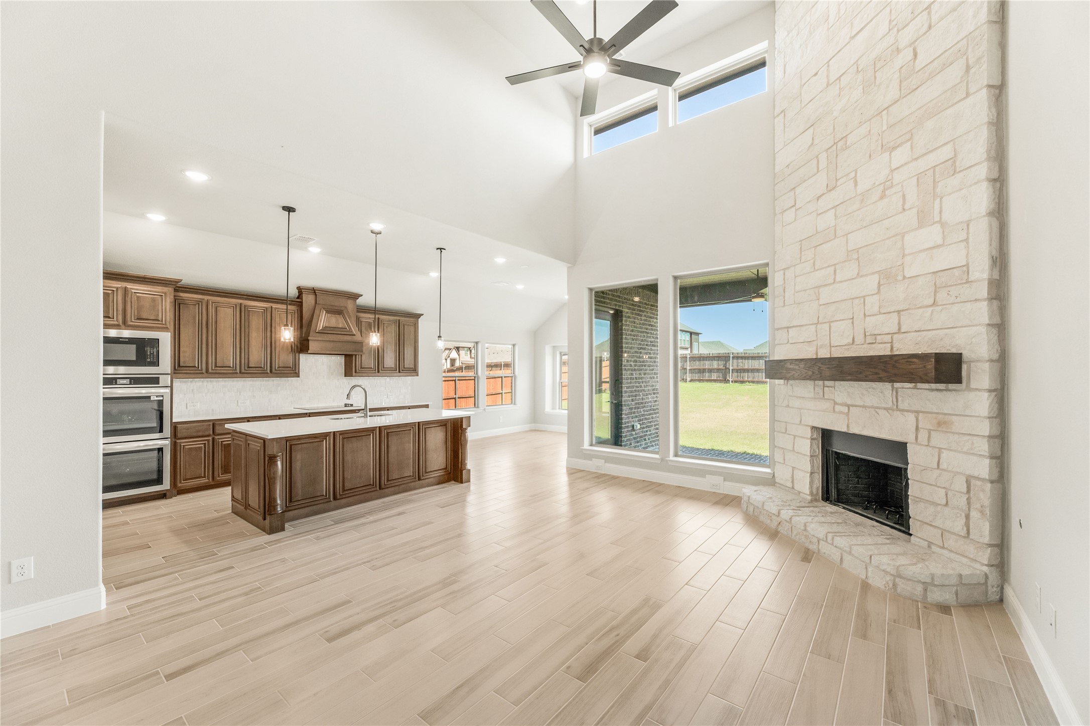 214 Memory Lane Waxahachie TX 75165