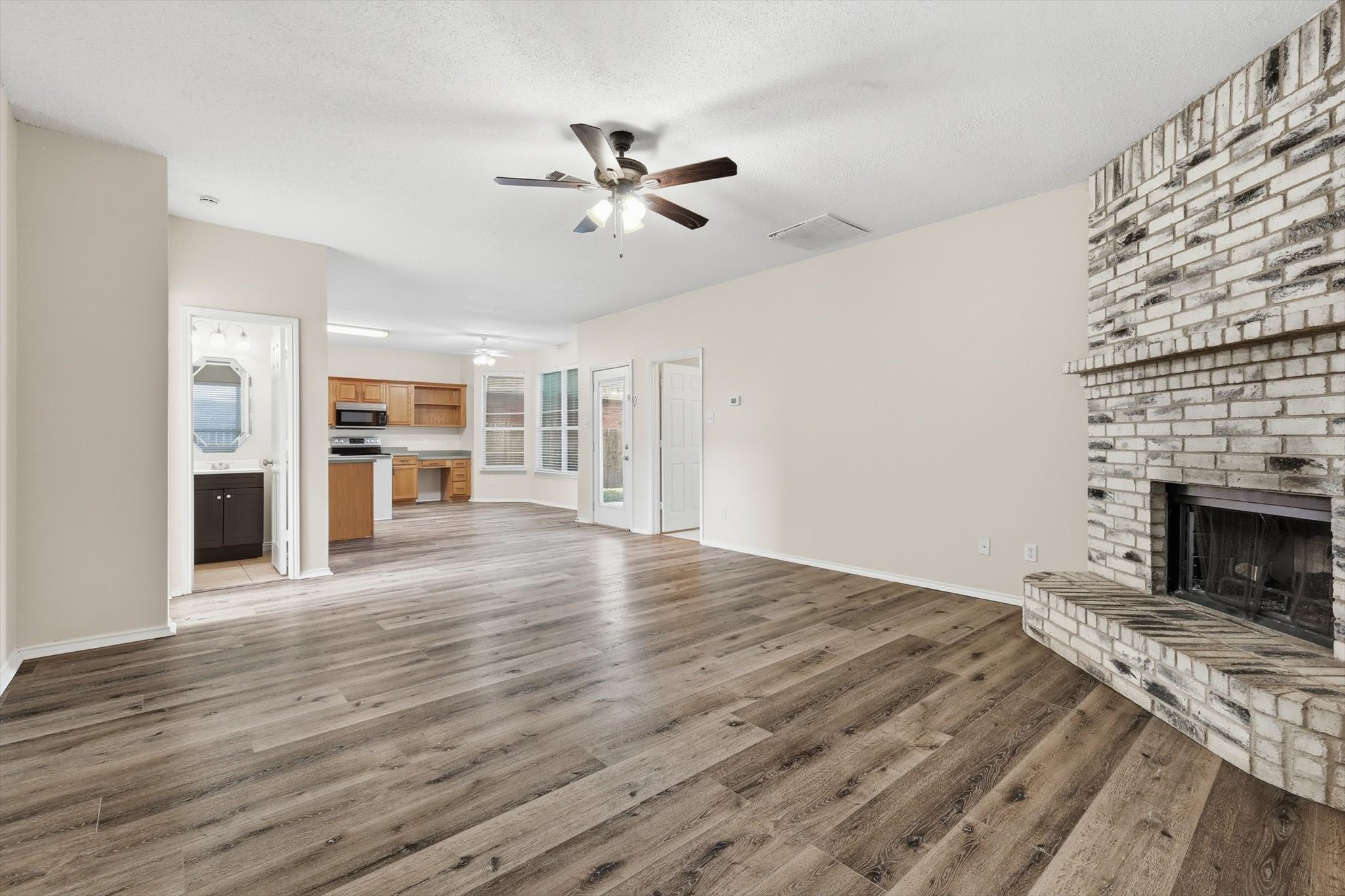 6917 Club Creek Drive Fort Worth TX 76137