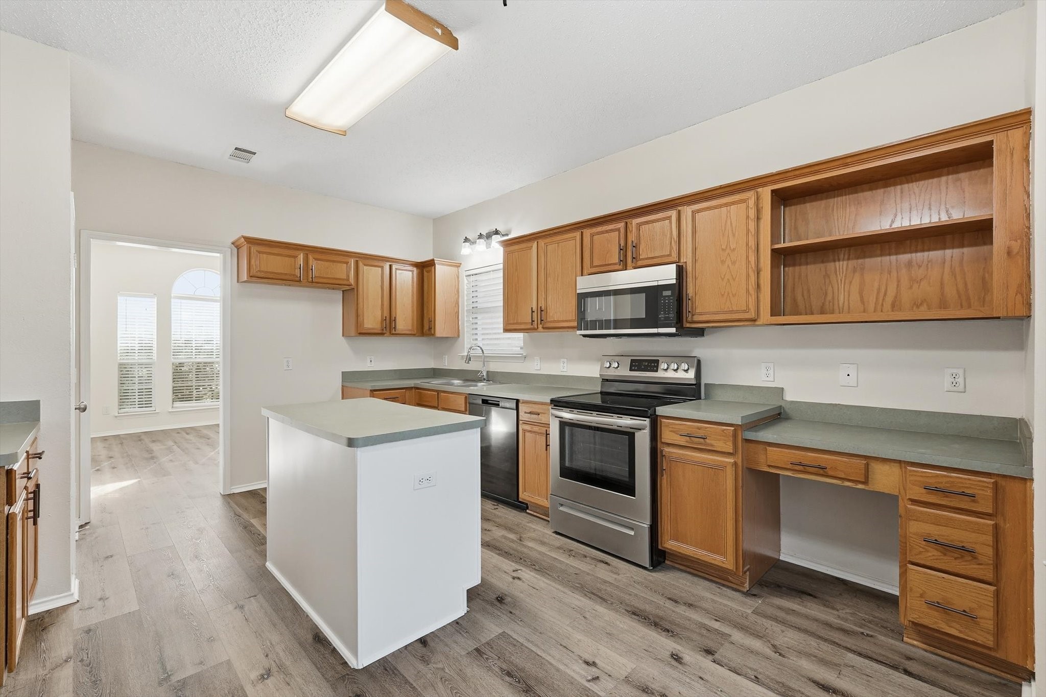6917 Club Creek Drive Fort Worth TX 76137