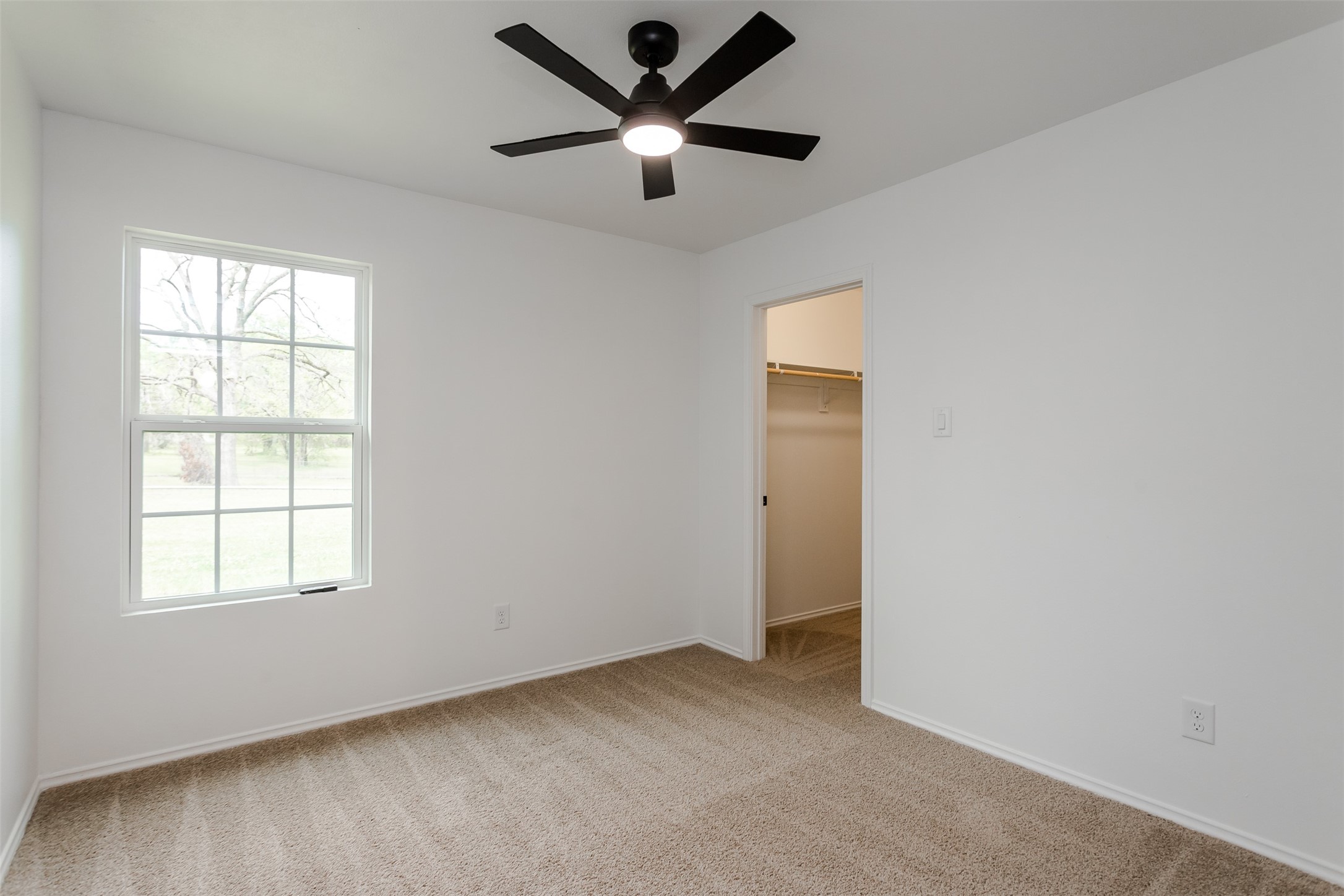 308 S 3rd Bonham TX 75418