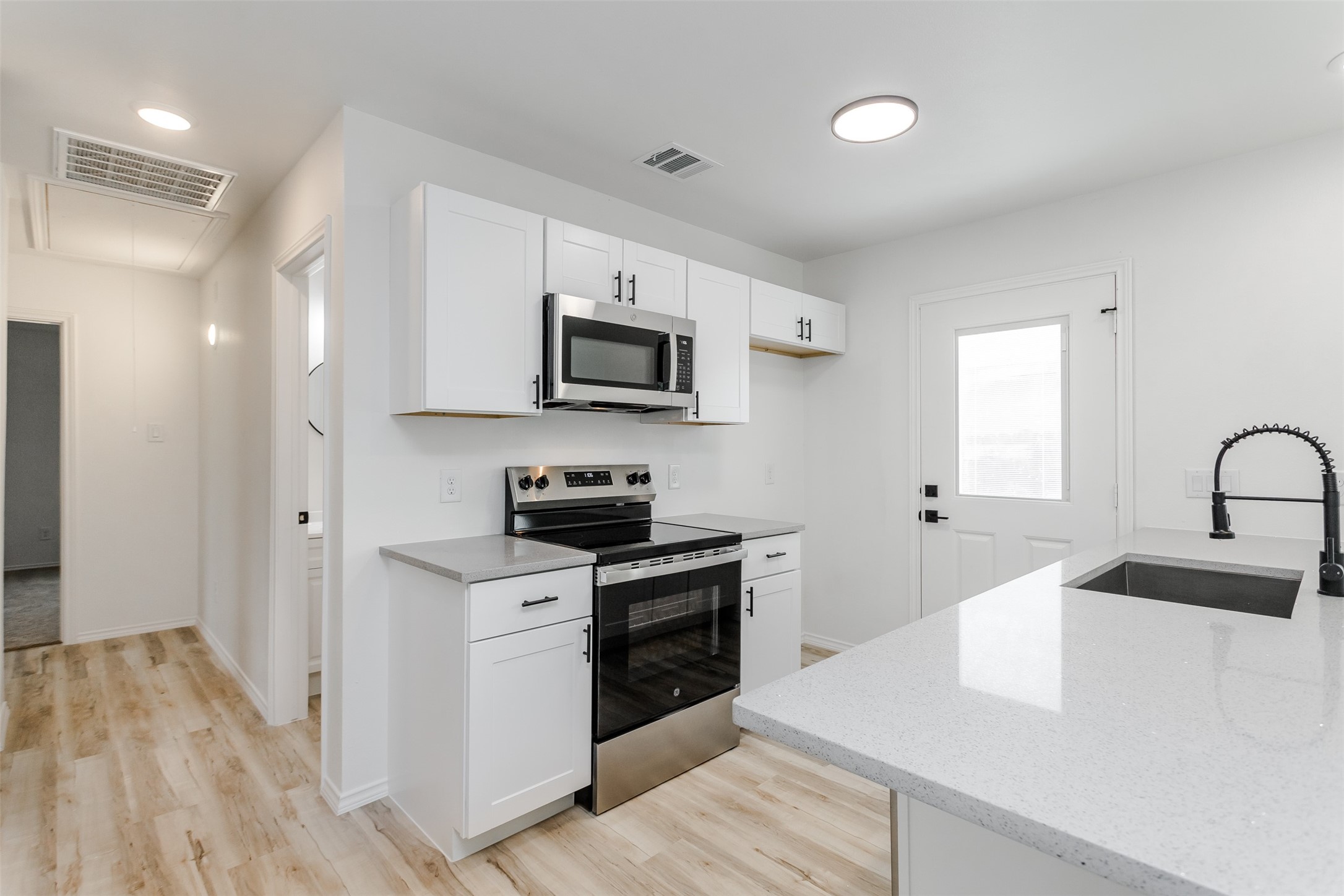 308 S 3rd Bonham TX 75418