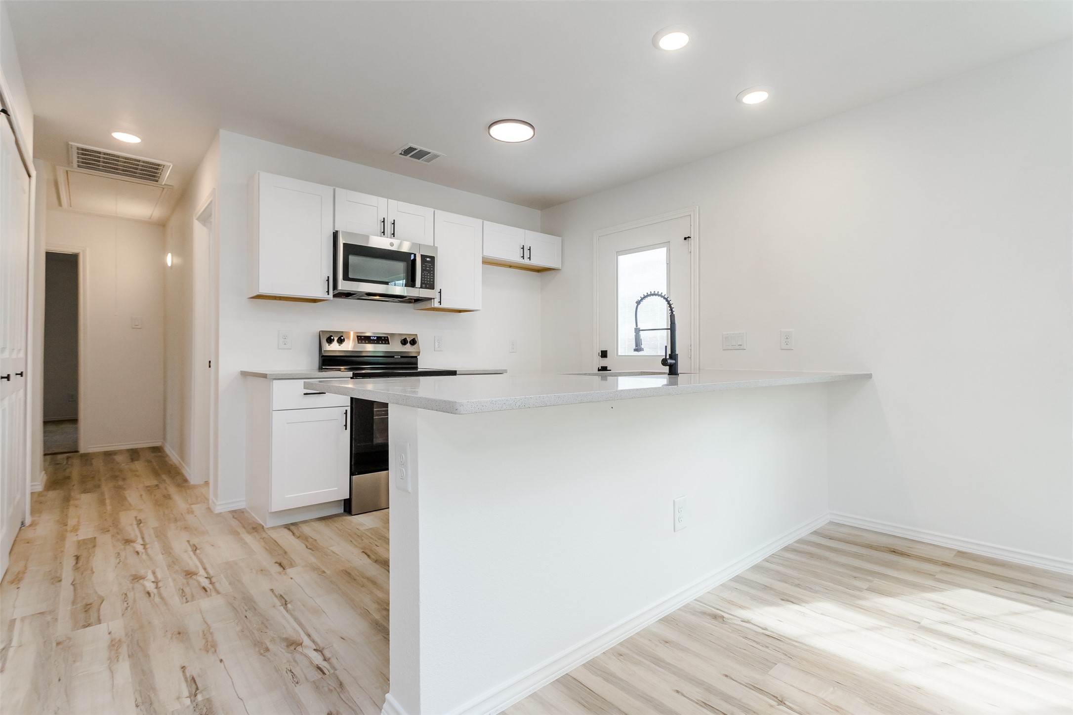 308 S 3rd Bonham TX 75418