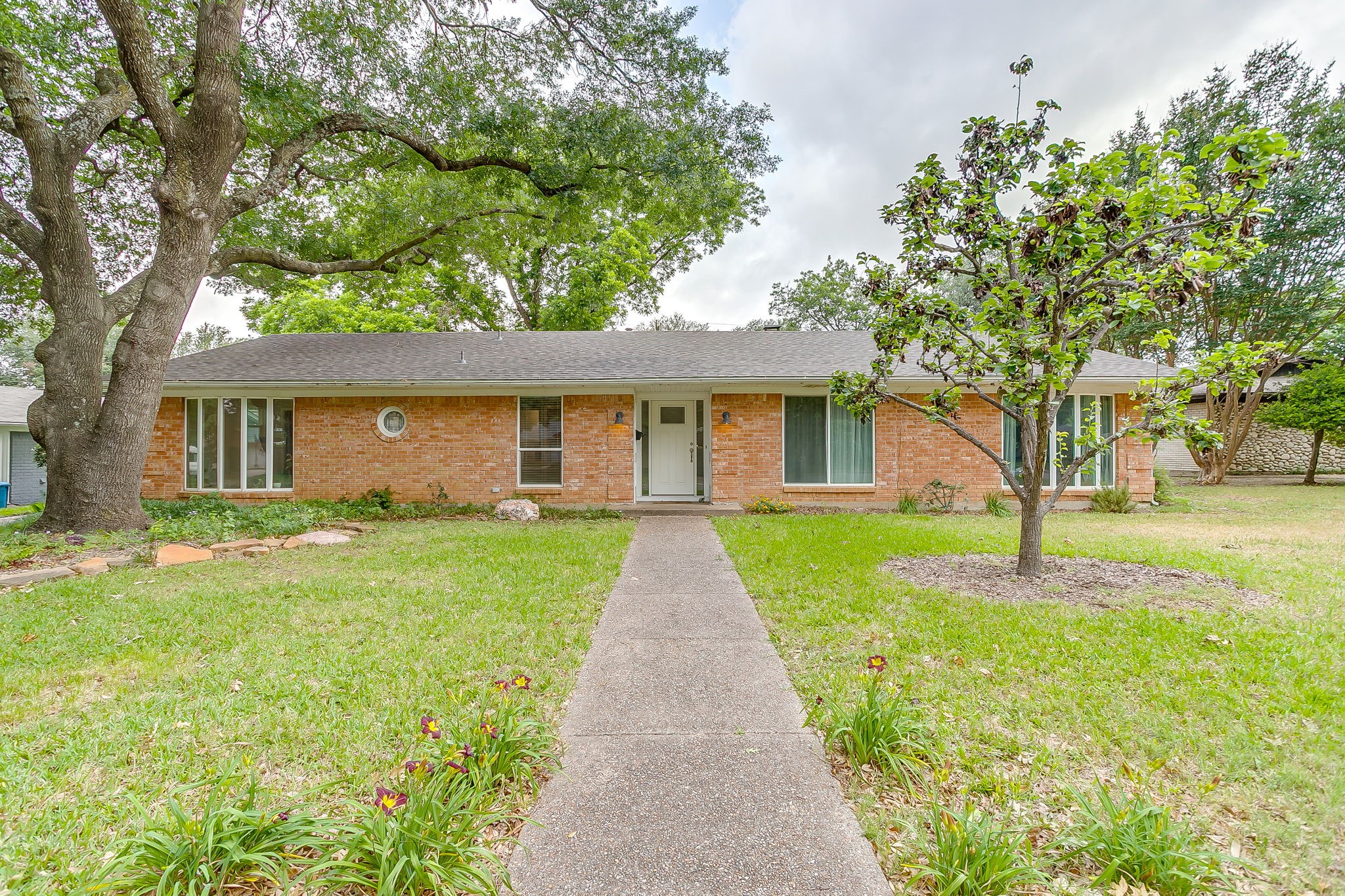 4000 Sundown Drive Benbrook TX 76116