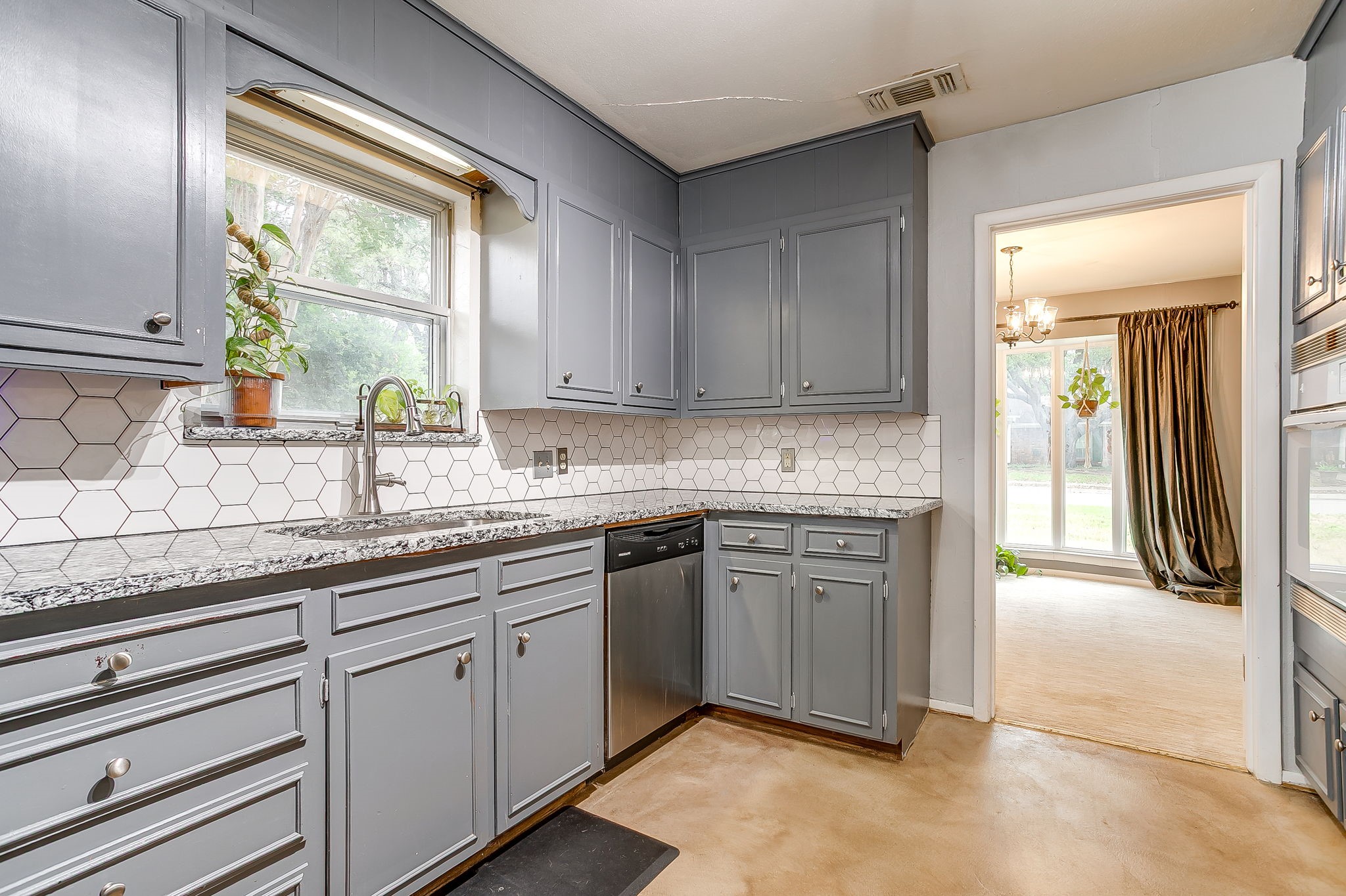4000 Sundown Drive Benbrook TX 76116