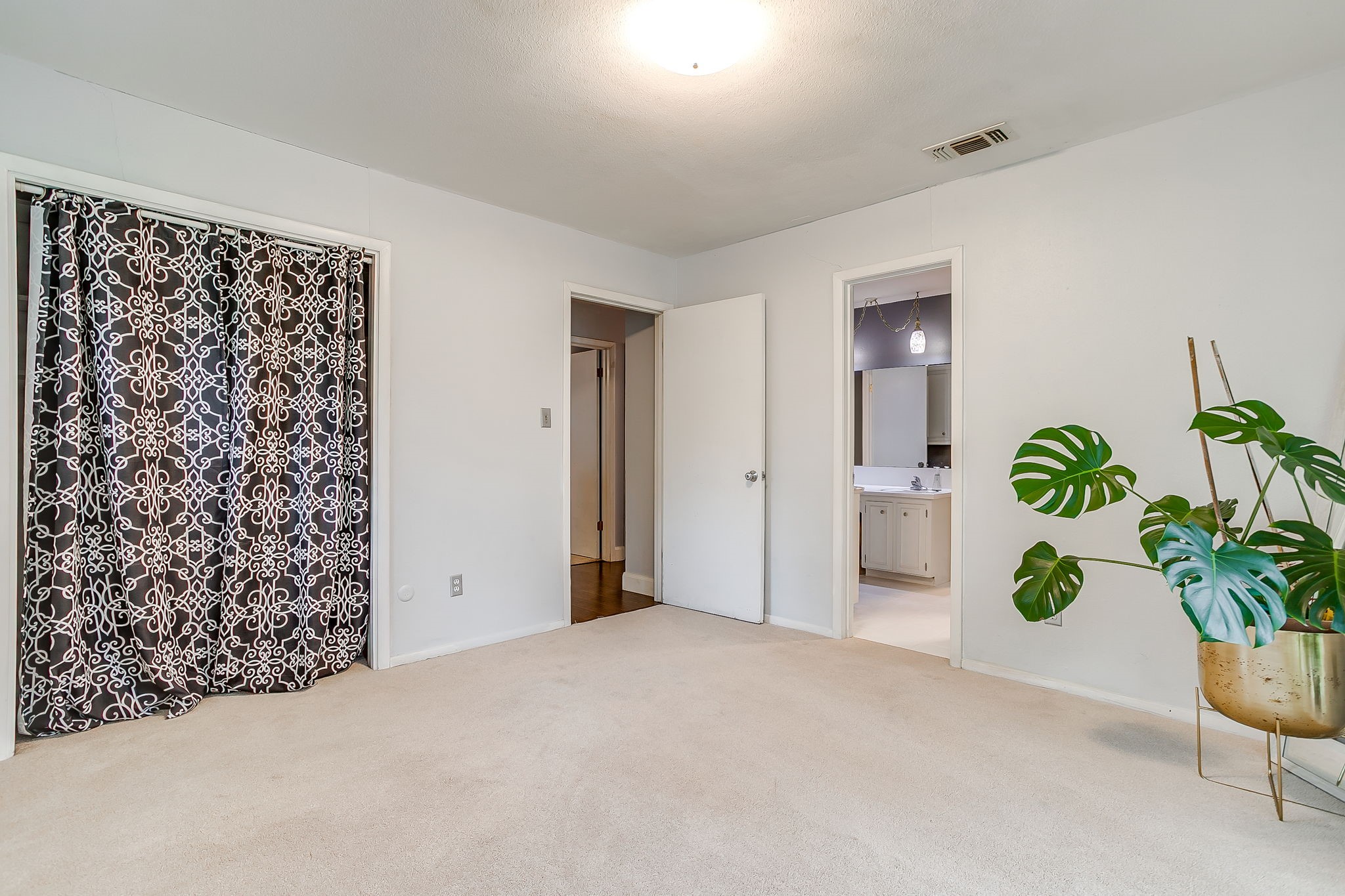 4000 Sundown Drive Benbrook TX 76116