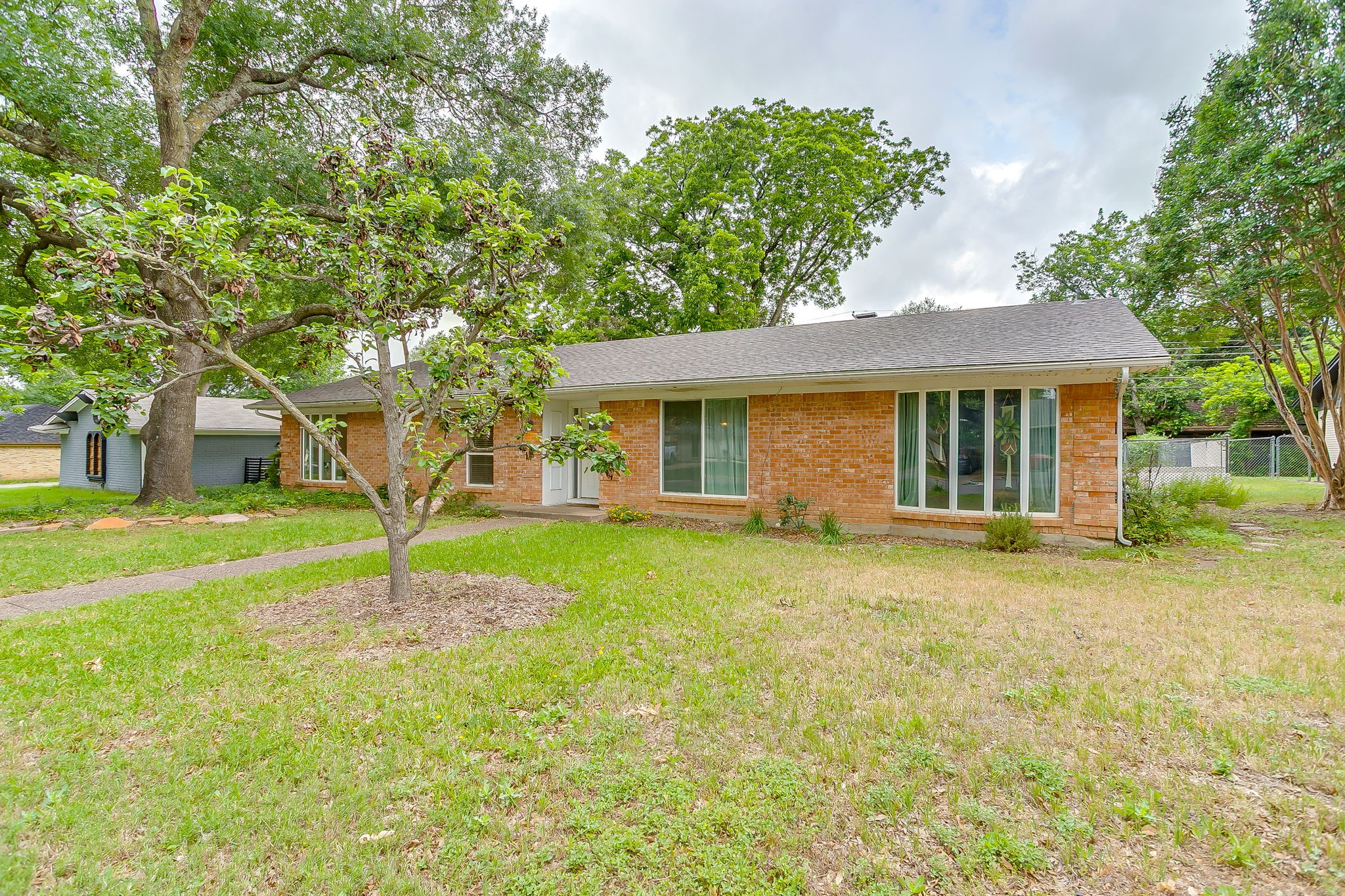 4000 Sundown Drive Benbrook TX 76116