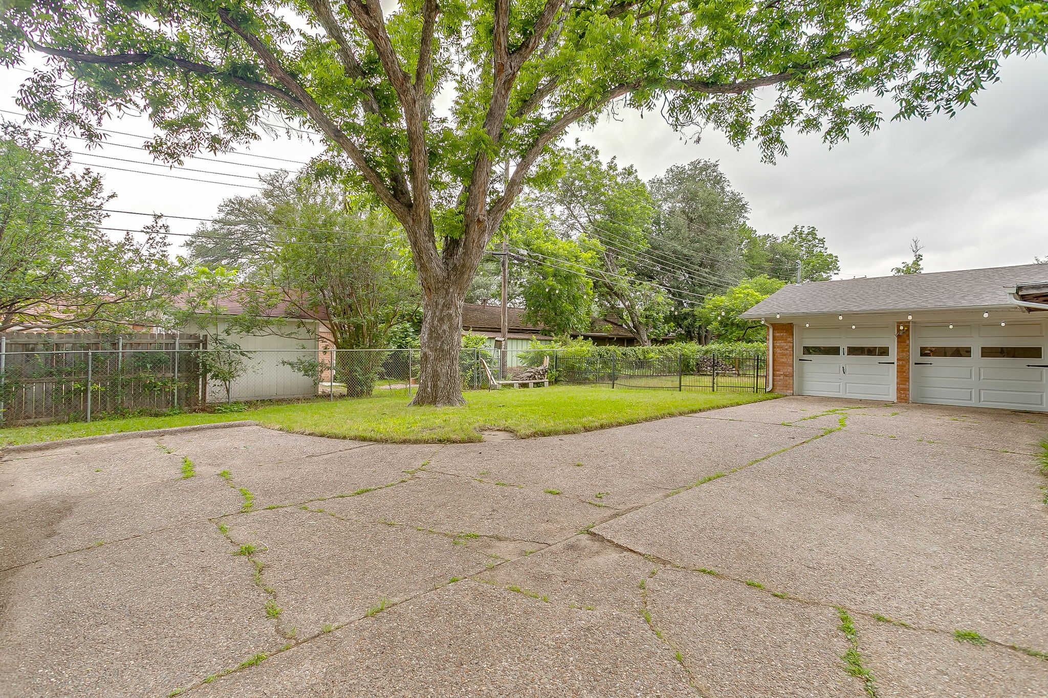 4000 Sundown Drive Benbrook TX 76116