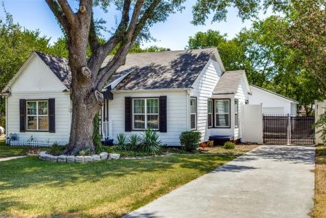 112 S Stewart Avenue Lancaster TX 75146