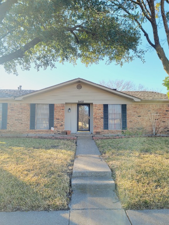 2402 Village Green Drive Garland TX 75044