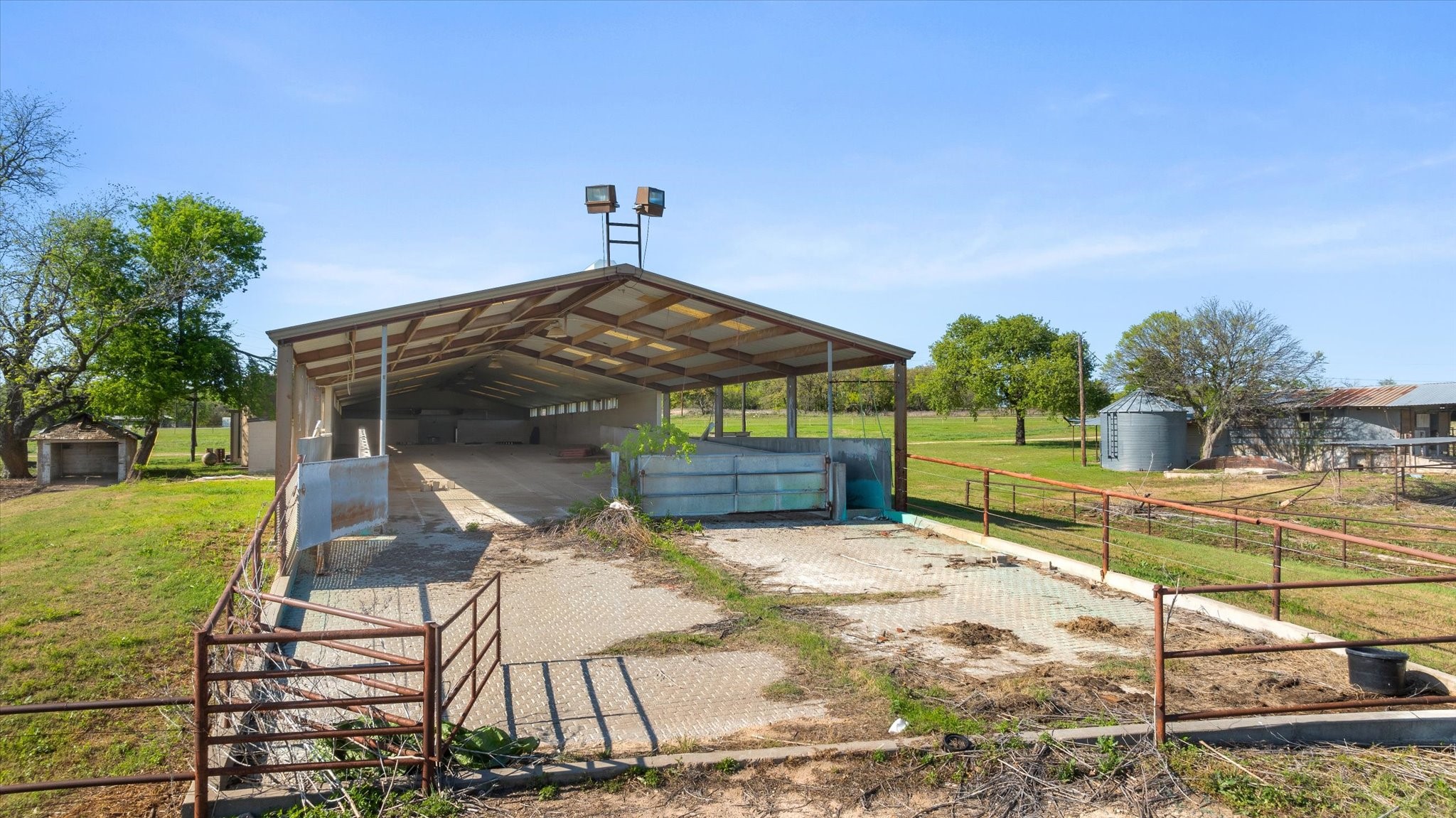 15523 W Fm8a Stephenville TX 76401