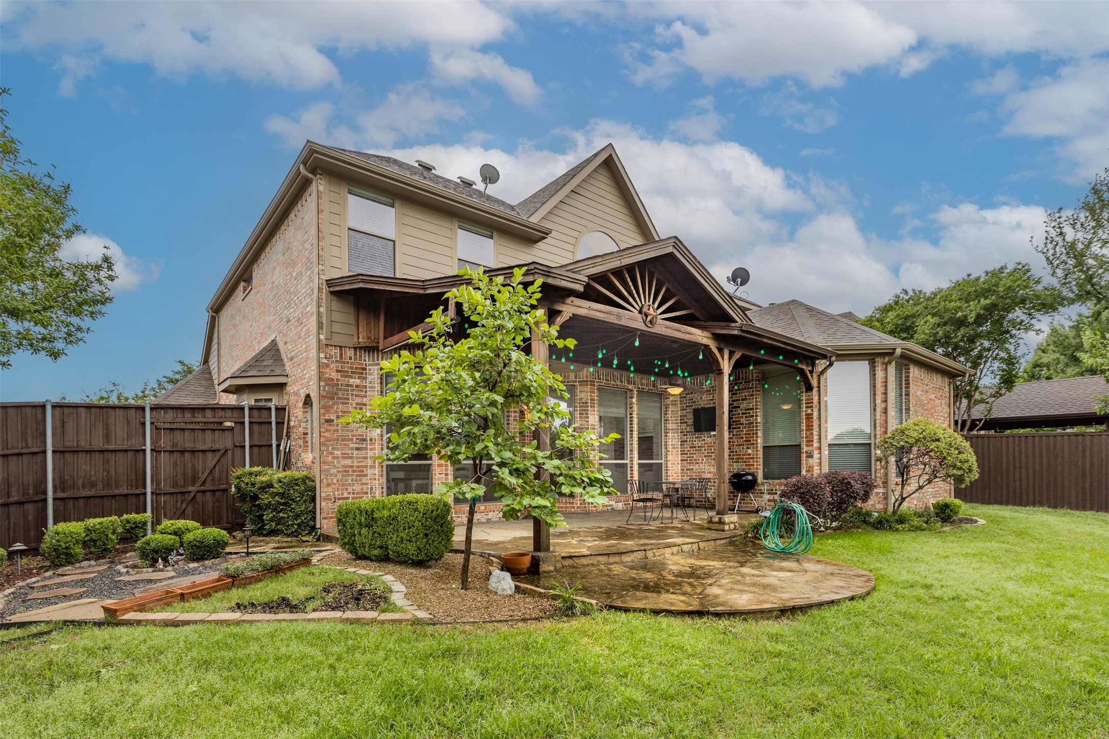 1512 Adams Carrollton TX 75010