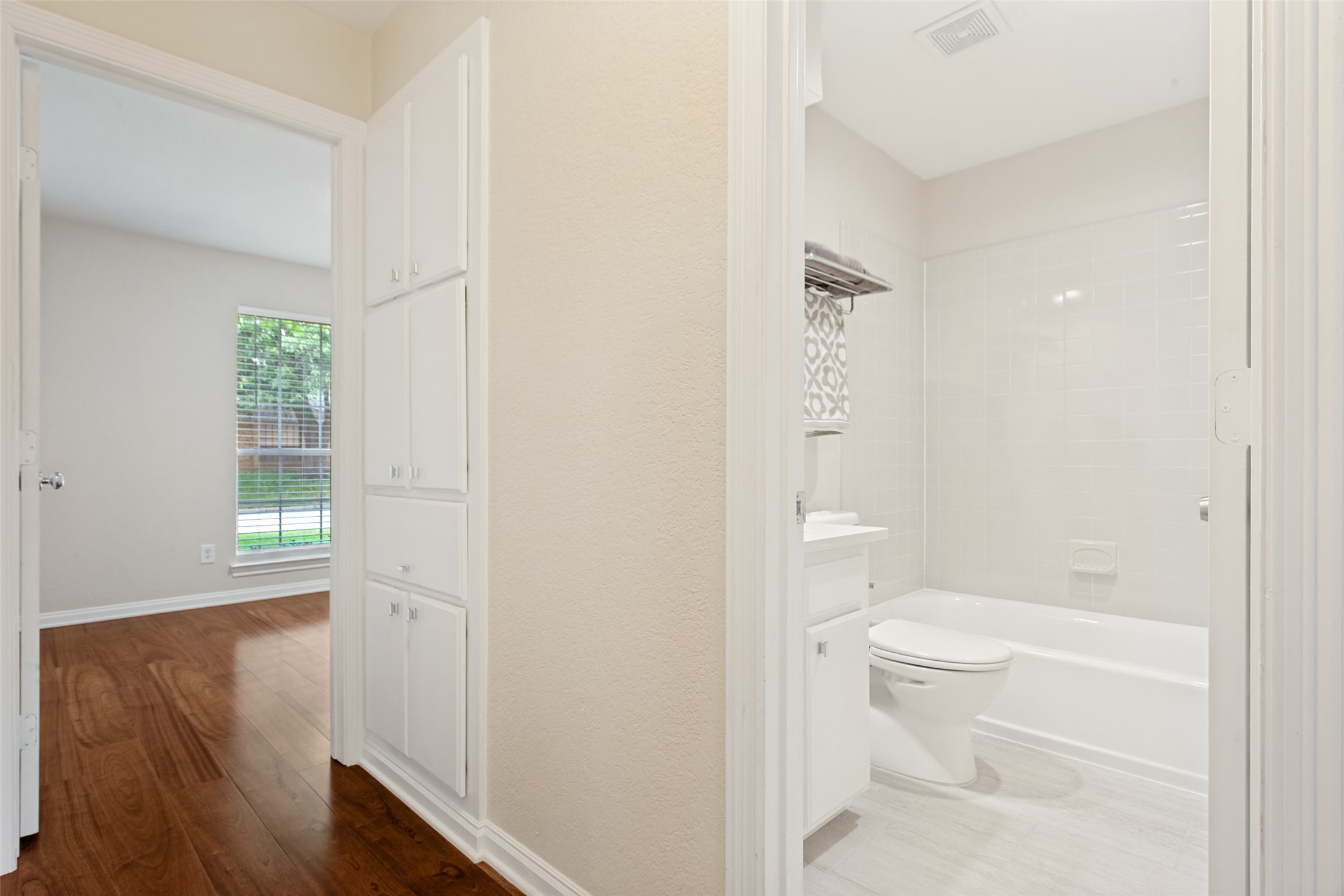 7305 S Meadow Drive E Fort Worth TX 76133
