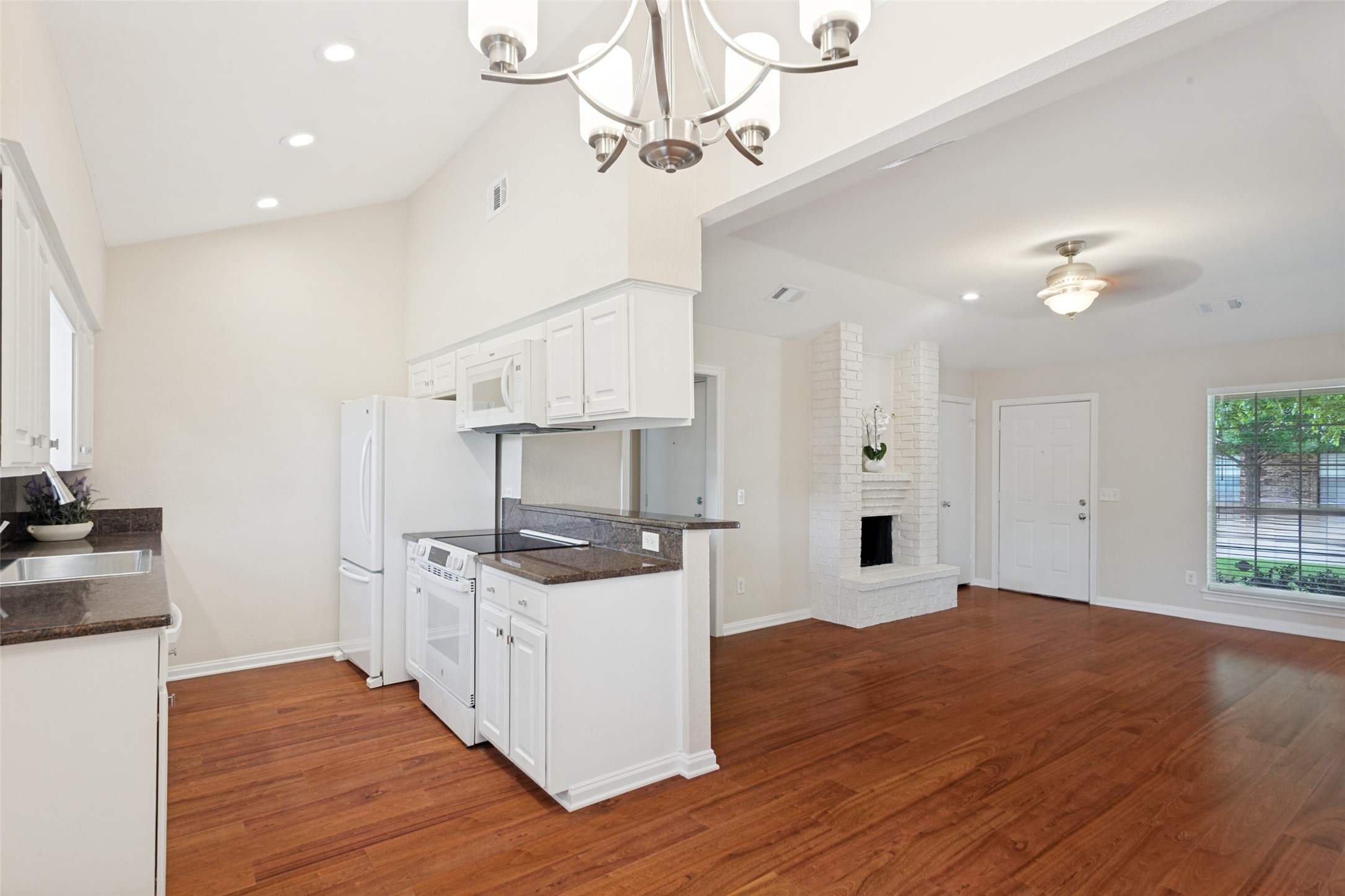 7305 S Meadow Drive E Fort Worth TX 76133