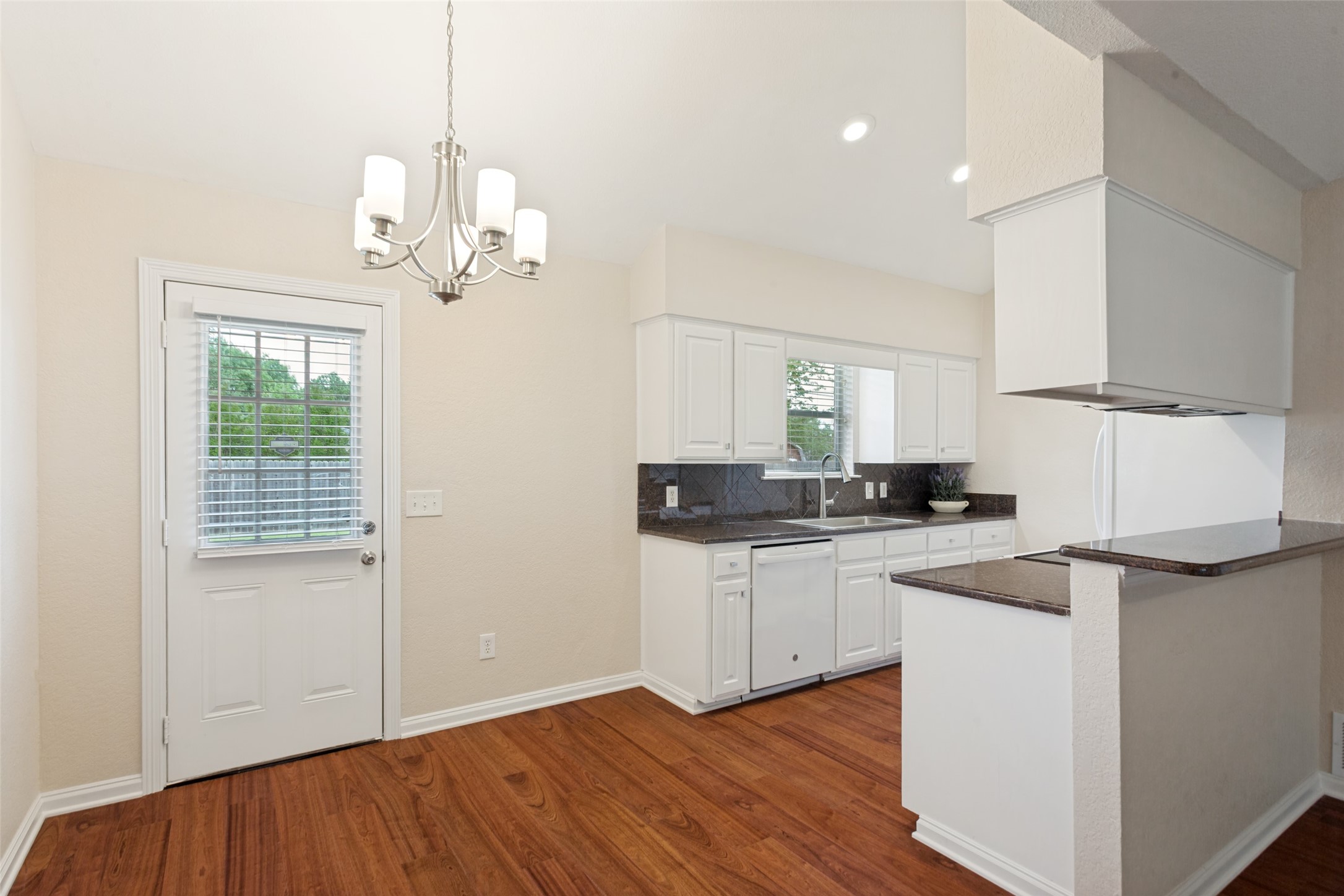 7305 S Meadow Drive E Fort Worth TX 76133