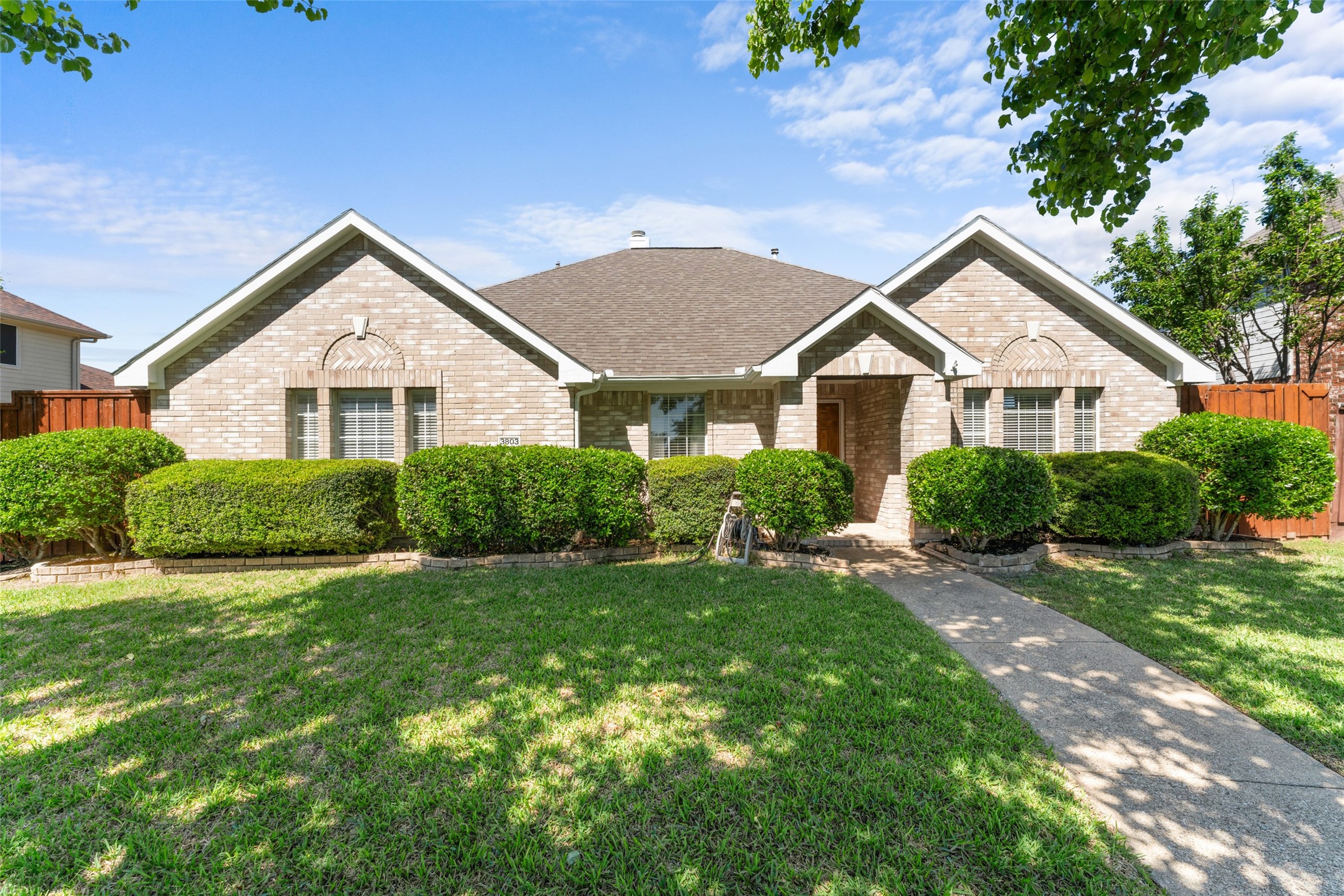 3803 Wellington Drive Richardson TX 75082