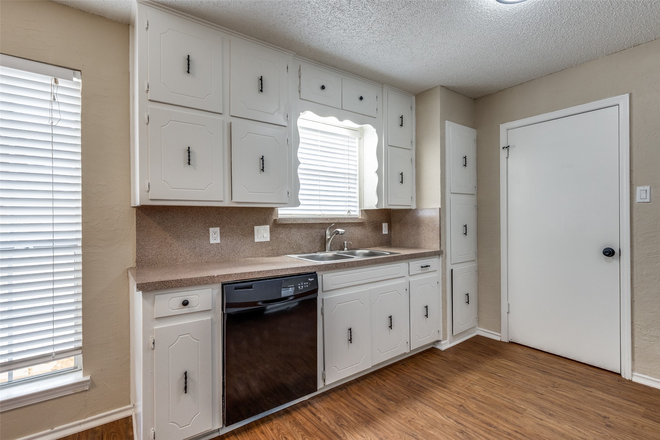 7436 Timberhill Drive North Richland Hills TX 76182