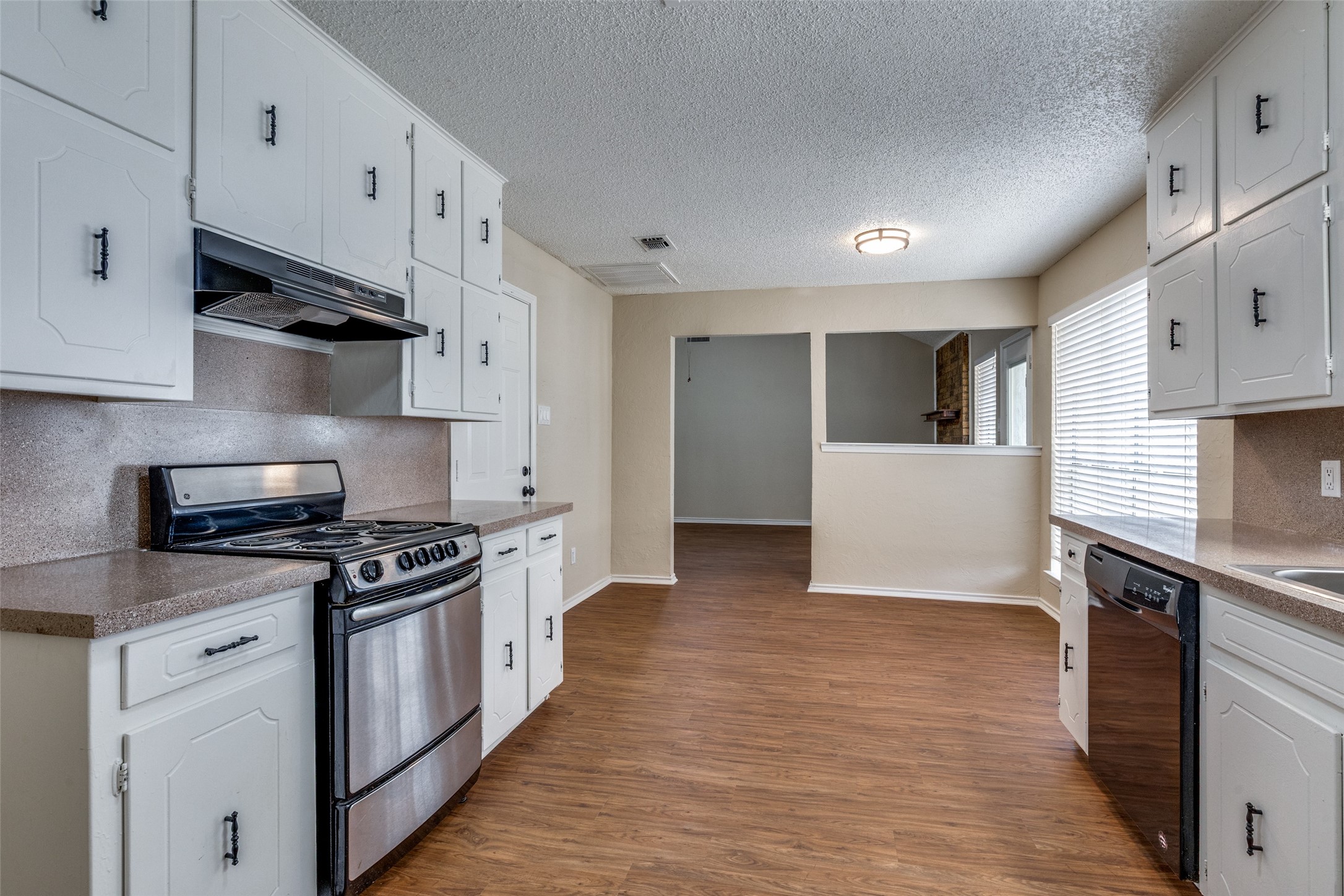 7436 Timberhill Drive North Richland Hills TX 76182