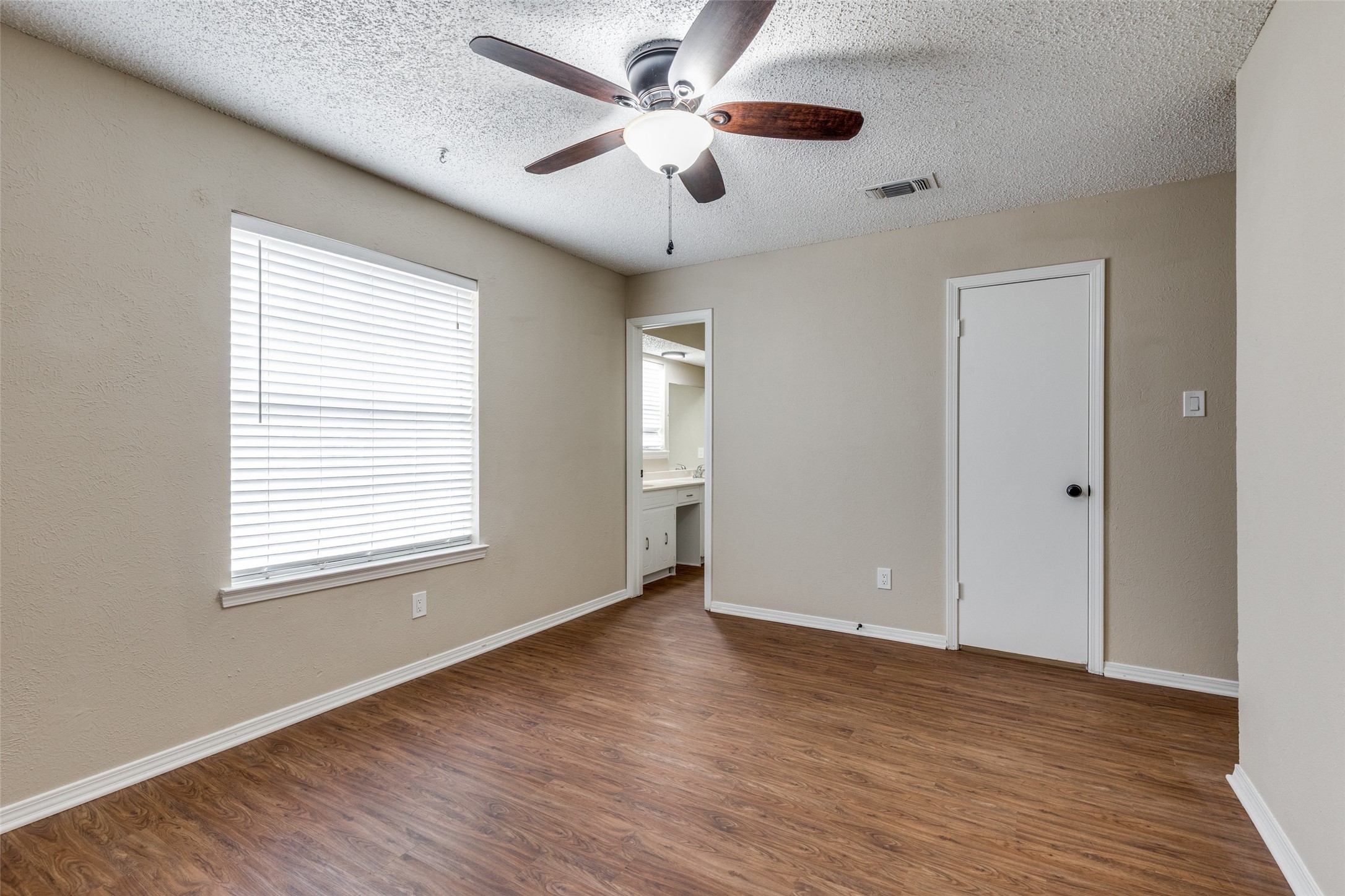 7436 Timberhill Drive North Richland Hills TX 76182