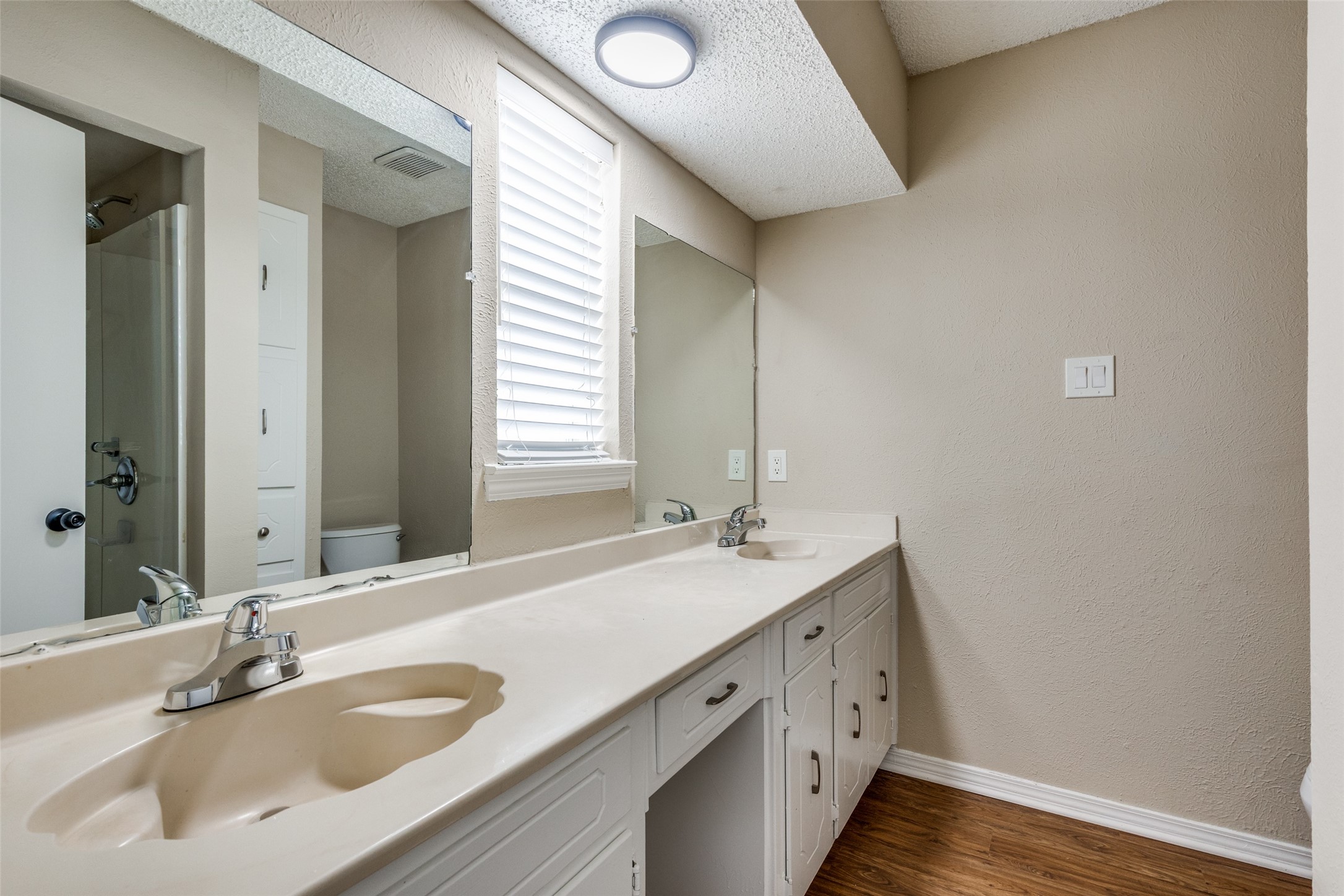 7436 Timberhill Drive North Richland Hills TX 76182