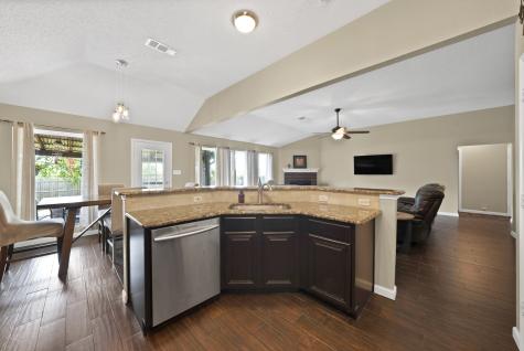 6005 Powder Wood Lane Arlington TX 76018