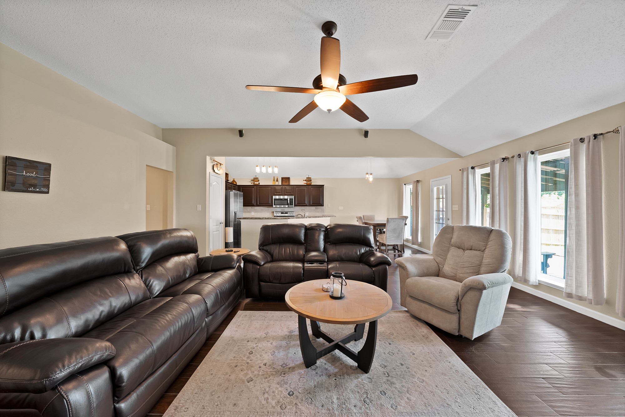 6005 Powder Wood Lane Arlington TX 76018
