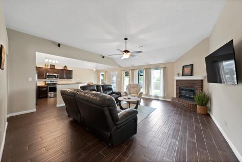 6005 Powder Wood Lane Arlington TX 76018