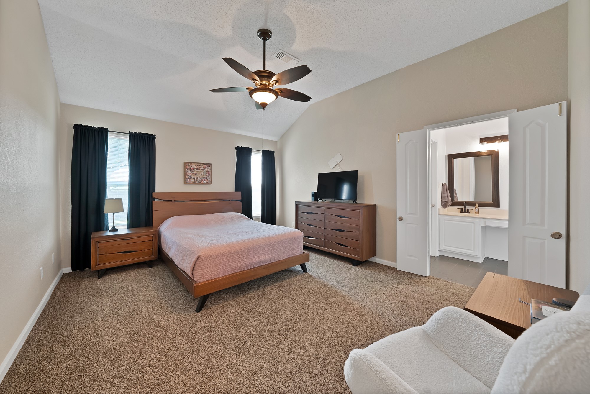 6005 Powder Wood Lane Arlington TX 76018